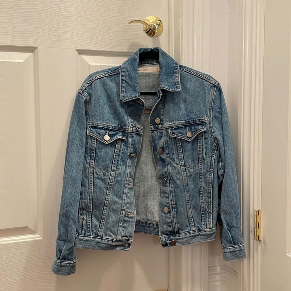 ASOS DESIGN Petite denim girlfriend jacket in midwash blue